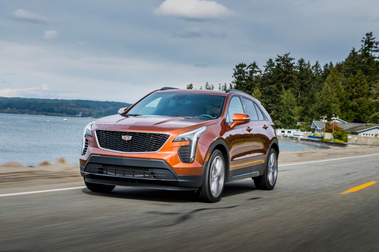 كاديلاك XT4 الجديدة كلياً أسعارها وفئاتها ومواصفاتها بالفيديو والصور